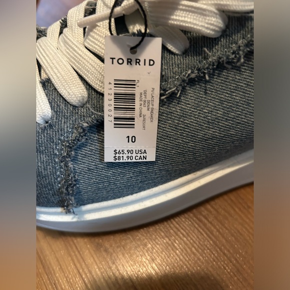 Torrid Chunky Lace-Up Sneakers - Picture 7 of 7